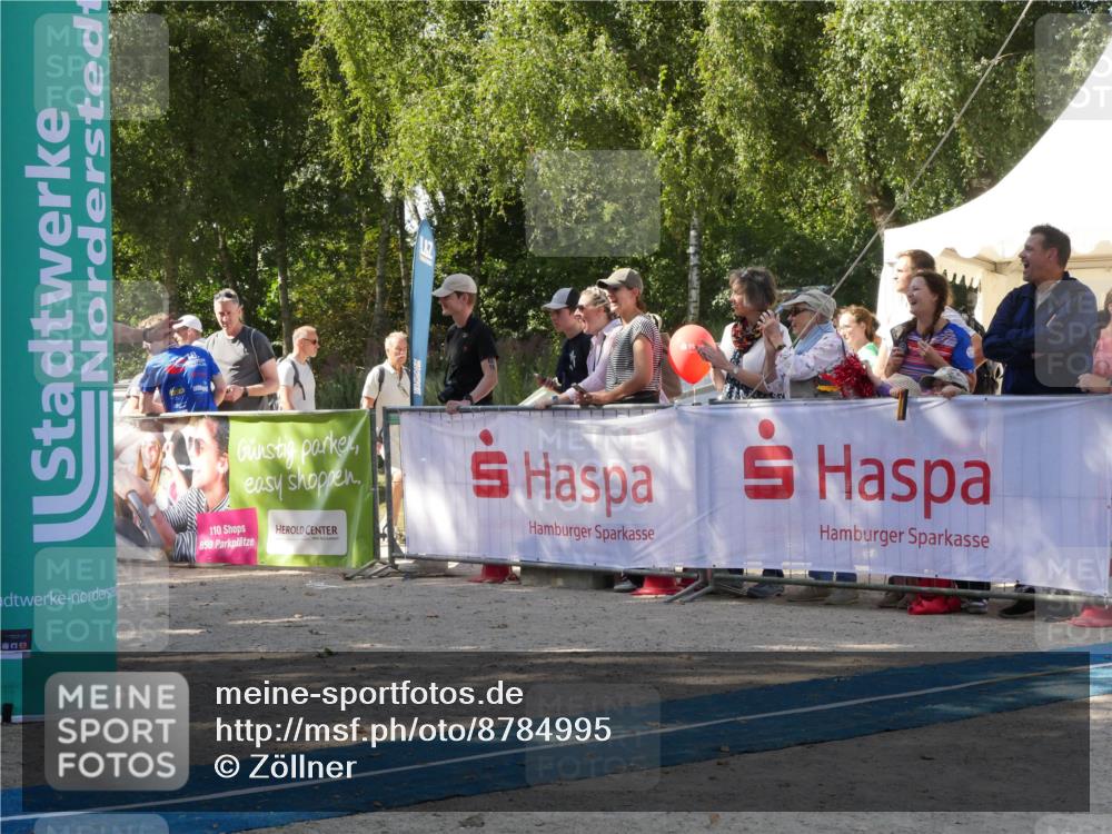 07.09.2025 - 19. Norderstedt Triathlon Zöllner http://msf.ph/oto/8784995 07.09.2025 12:31:21 Ziel 1320, 1372 meine-sportfotos.de