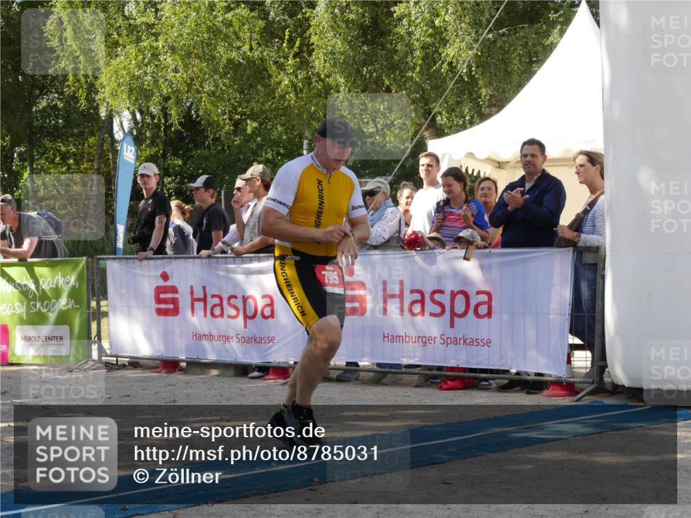 07.09.2025 - 19. Norderstedt Triathlon Zöllner http://msf.ph/oto/8785031 07.09.2025 12:32:20 Ziel 795 meine-sportfotos.de