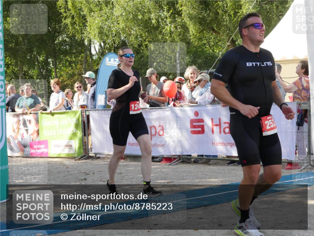 07.09.2025 - 19. Norderstedt Triathlon Zöllner http://msf.ph/oto/8785223 07.09.2025 12:37:38 Ziel 253, 280, 719, 861, 1244 meine-sportfotos.de
