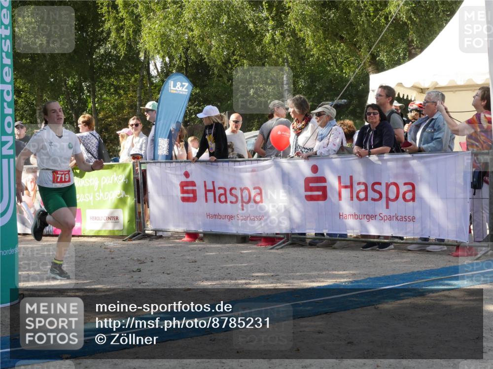 07.09.2025 - 19. Norderstedt Triathlon Zöllner http://msf.ph/oto/8785231 07.09.2025 12:37:41 Ziel 253, 280, 719, 861, 1244 meine-sportfotos.de