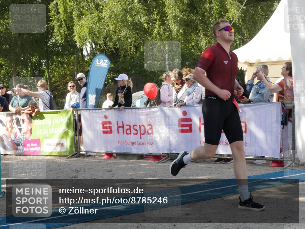 07.09.2025 - 19. Norderstedt Triathlon Zöllner http://msf.ph/oto/8785246 07.09.2025 12:37:43 Ziel 253, 280, 719, 861, 1244 meine-sportfotos.de