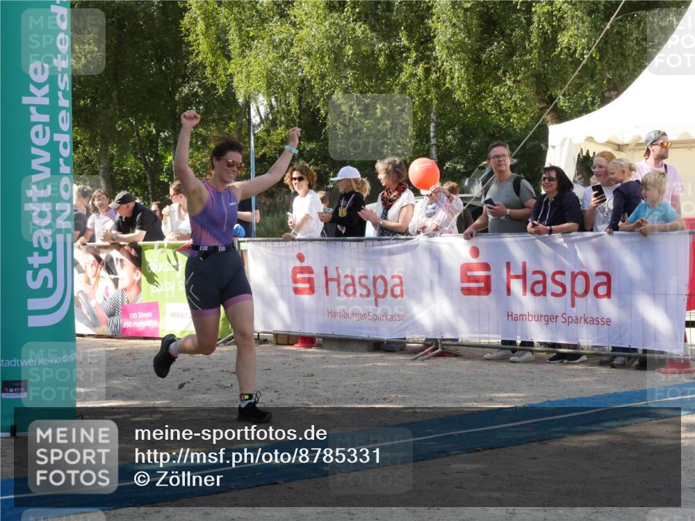 07.09.2025 - 19. Norderstedt Triathlon Zöllner http://msf.ph/oto/8785331 07.09.2025 12:40:16 Ziel 748, 763, 767, 778, 1239 meine-sportfotos.de