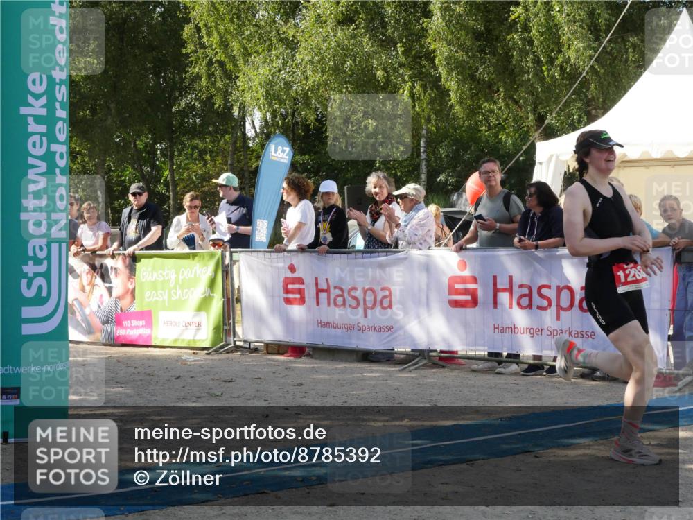 07.09.2025 - 19. Norderstedt Triathlon Zöllner http://msf.ph/oto/8785392 07.09.2025 12:41:04 Ziel 170, 1288 meine-sportfotos.de
