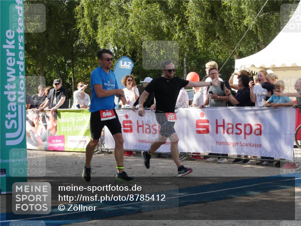 07.09.2025 - 19. Norderstedt Triathlon Zöllner http://msf.ph/oto/8785412 07.09.2025 12:42:04 Ziel 164, 287, 823, 846 meine-sportfotos.de