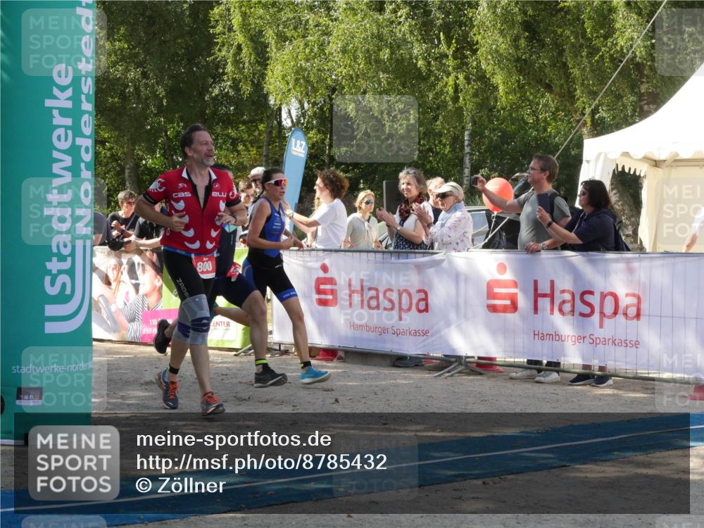 07.09.2025 - 19. Norderstedt Triathlon Zöllner http://msf.ph/oto/8785432 07.09.2025 12:42:29 Ziel 168, 741, 800 meine-sportfotos.de