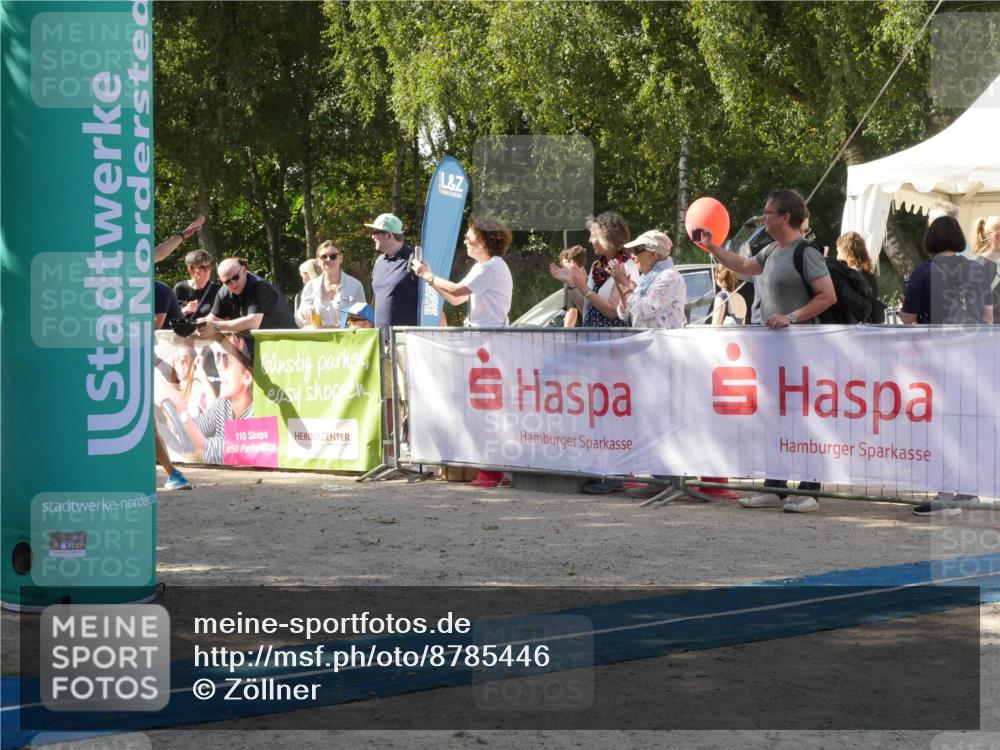 07.09.2025 - 19. Norderstedt Triathlon Zöllner http://msf.ph/oto/8785446 07.09.2025 12:42:34 Ziel 168, 215, 741, 800 meine-sportfotos.de