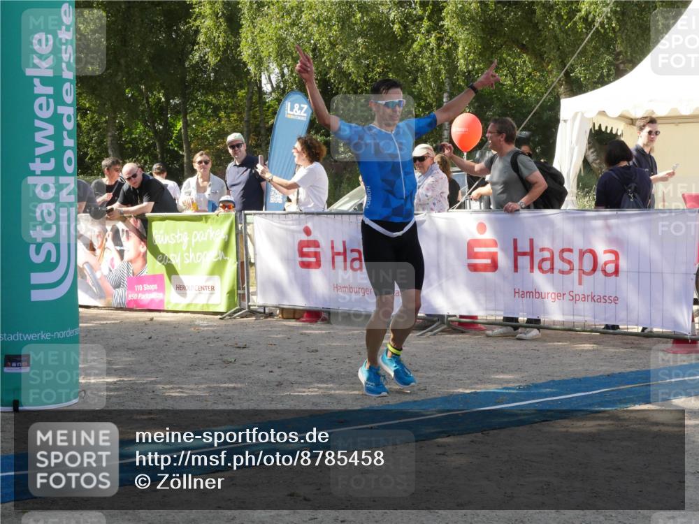 07.09.2025 - 19. Norderstedt Triathlon Zöllner http://msf.ph/oto/8785458 07.09.2025 12:42:36 Ziel 168, 215, 741, 800, 1300 meine-sportfotos.de