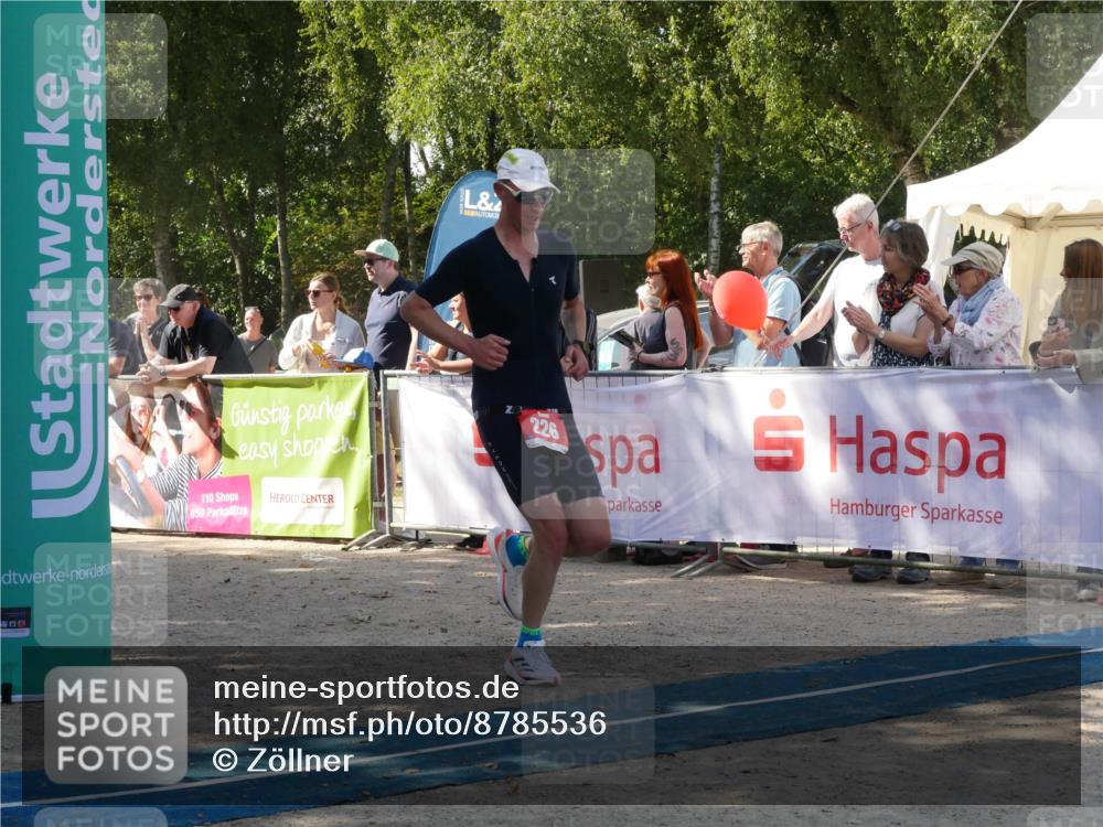 07.09.2025 - 19. Norderstedt Triathlon Zöllner http://msf.ph/oto/8785536 07.09.2025 12:46:21 Ziel 184, 226, 245, 267, 1246 meine-sportfotos.de