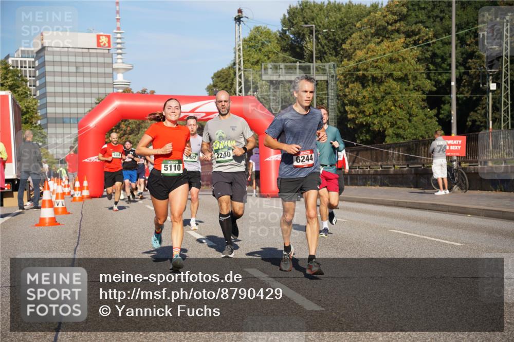 07.09.2025 - BARMER Alsterlauf Yannick Fuchs http://msf.ph/oto/8790429 07.09.2025 09:40:58 Laufen 5110, 5487, 2240, 6244, 76 meine-sportfotos.de