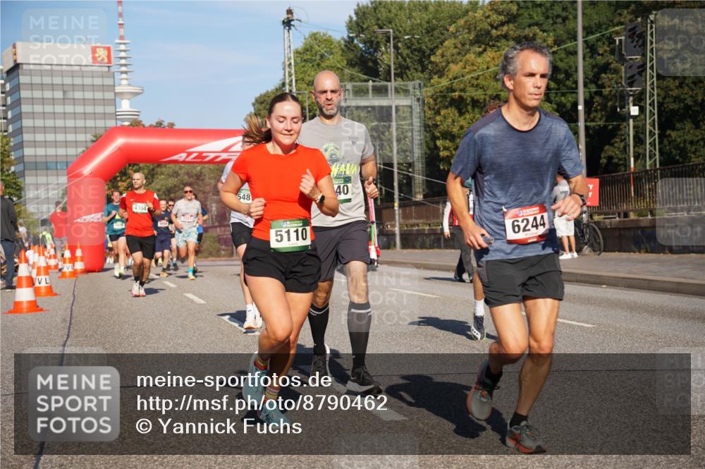 07.09.2025 - BARMER Alsterlauf Yannick Fuchs http://msf.ph/oto/8790462 07.09.2025 09:40:59 Laufen 548, 4304, 5110, 40, 6244 meine-sportfotos.de