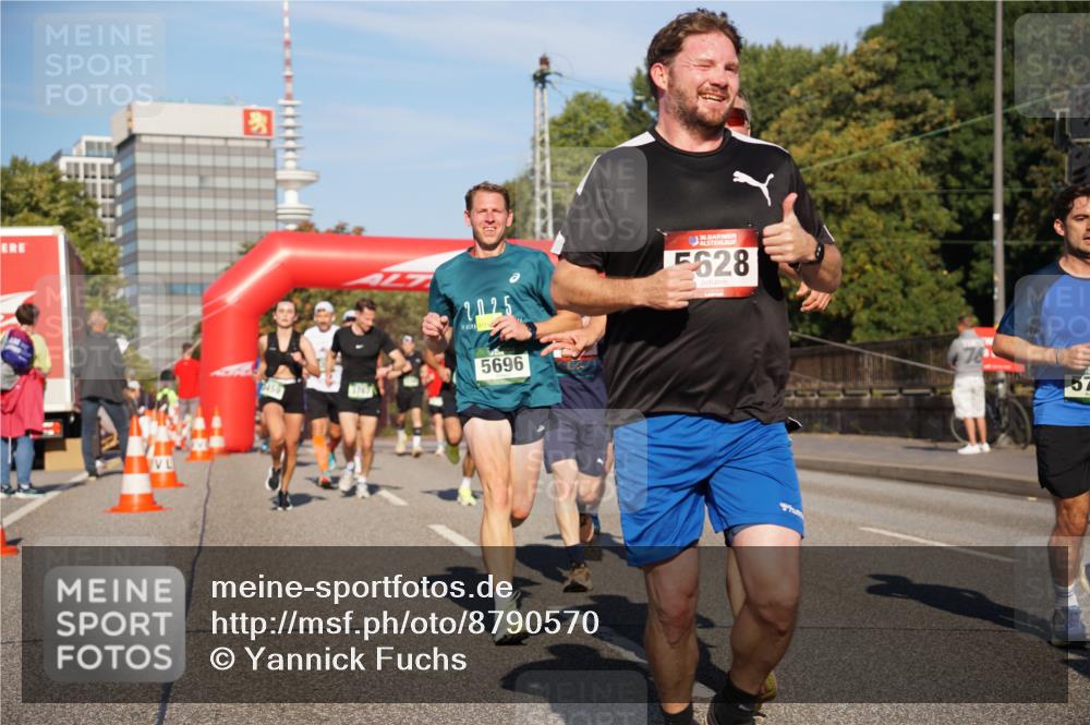 07.09.2025 - BARMER Alsterlauf Yannick Fuchs http://msf.ph/oto/8790570 07.09.2025 09:41:05 Laufen 2025, 5696, 36, 5628, 57 meine-sportfotos.de