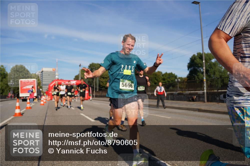 07.09.2025 - BARMER Alsterlauf Yannick Fuchs http://msf.ph/oto/8790605 07.09.2025 09:41:07 Laufen 2125, 5696, 2626 meine-sportfotos.de
