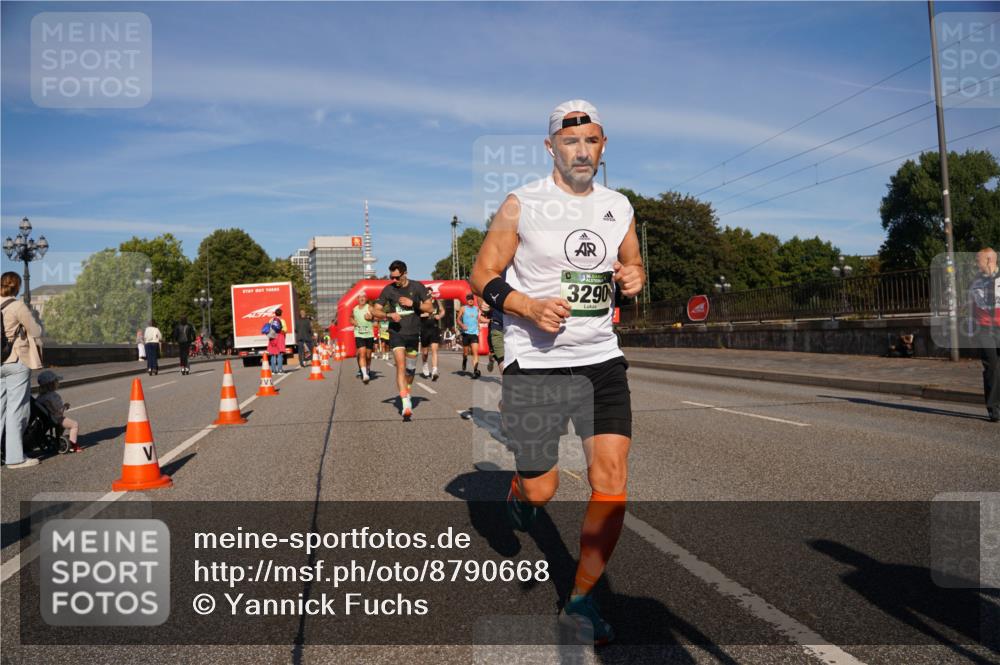 07.09.2025 - BARMER Alsterlauf Yannick Fuchs http://msf.ph/oto/8790668 07.09.2025 09:41:10 Laufen 3290 meine-sportfotos.de
