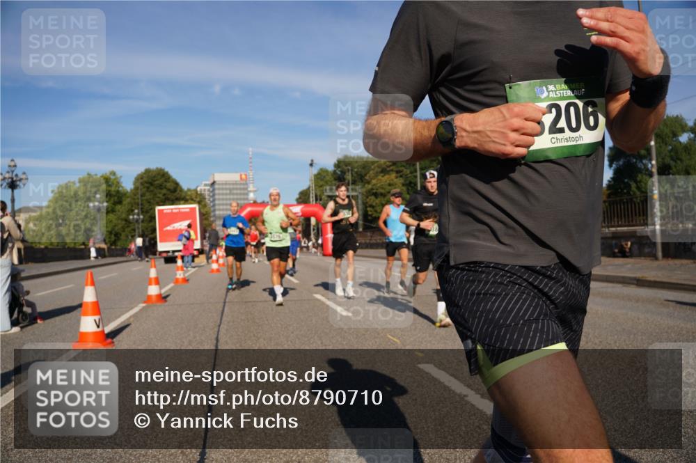 07.09.2025 - BARMER Alsterlauf Yannick Fuchs http://msf.ph/oto/8790710 07.09.2025 09:41:12 Laufen 36, 206 meine-sportfotos.de