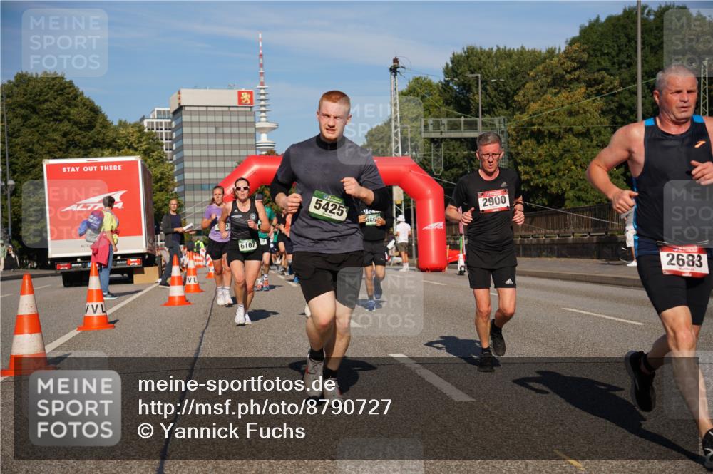 07.09.2025 - BARMER Alsterlauf Yannick Fuchs http://msf.ph/oto/8790727 07.09.2025 09:43:24 Laufen  meine-sportfotos.de