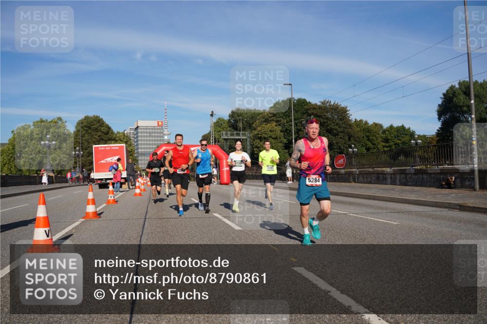 07.09.2025 - BARMER Alsterlauf Yannick Fuchs http://msf.ph/oto/8790861 07.09.2025 09:41:20 Laufen 4330, 2383, 5284 meine-sportfotos.de
