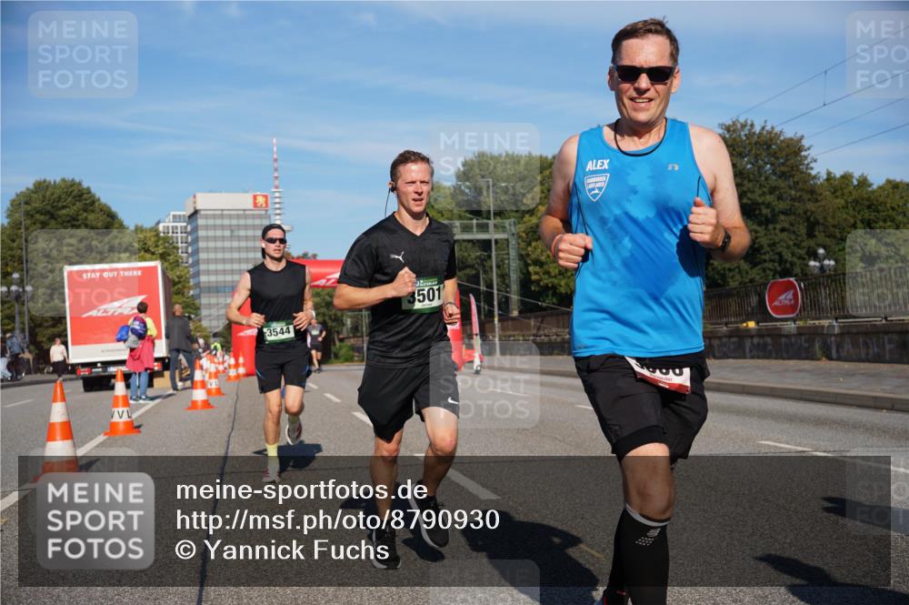 07.09.2025 - BARMER Alsterlauf Yannick Fuchs http://msf.ph/oto/8790930 07.09.2025 09:41:23 Laufen 3544, 3501 meine-sportfotos.de