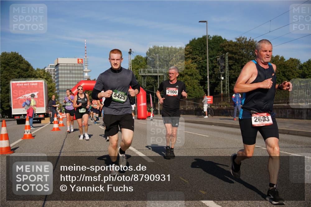 07.09.2025 - BARMER Alsterlauf Yannick Fuchs http://msf.ph/oto/8790931 07.09.2025 09:43:24 Laufen 4573, 6107, 5425, 2900, 2683 meine-sportfotos.de