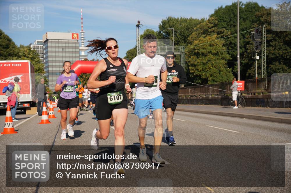 07.09.2025 - BARMER Alsterlauf Yannick Fuchs http://msf.ph/oto/8790947 07.09.2025 09:43:26 Laufen 4573, 6107, 466 meine-sportfotos.de