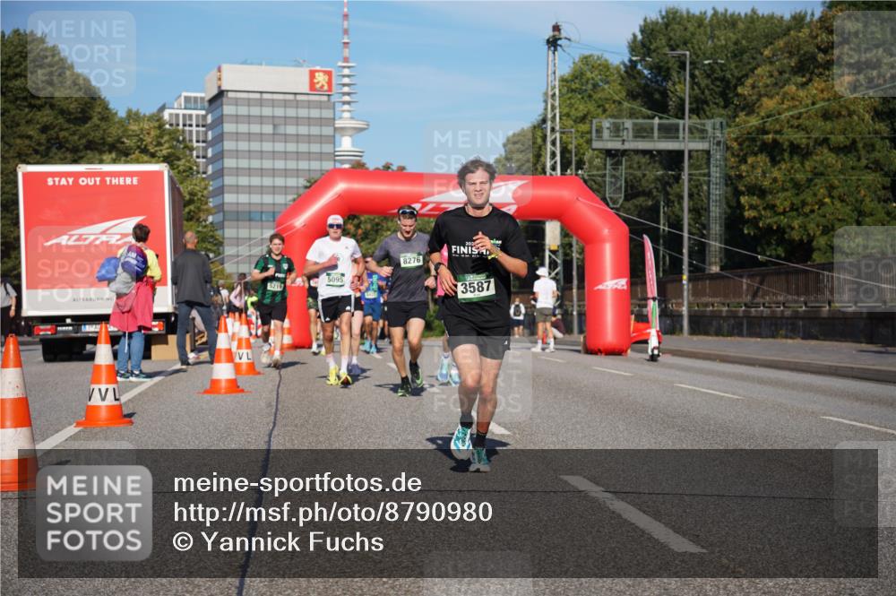 07.09.2025 - BARMER Alsterlauf Yannick Fuchs http://msf.ph/oto/8790980 07.09.2025 09:41:28 Laufen 5095, 5219, 8276, 3587 meine-sportfotos.de