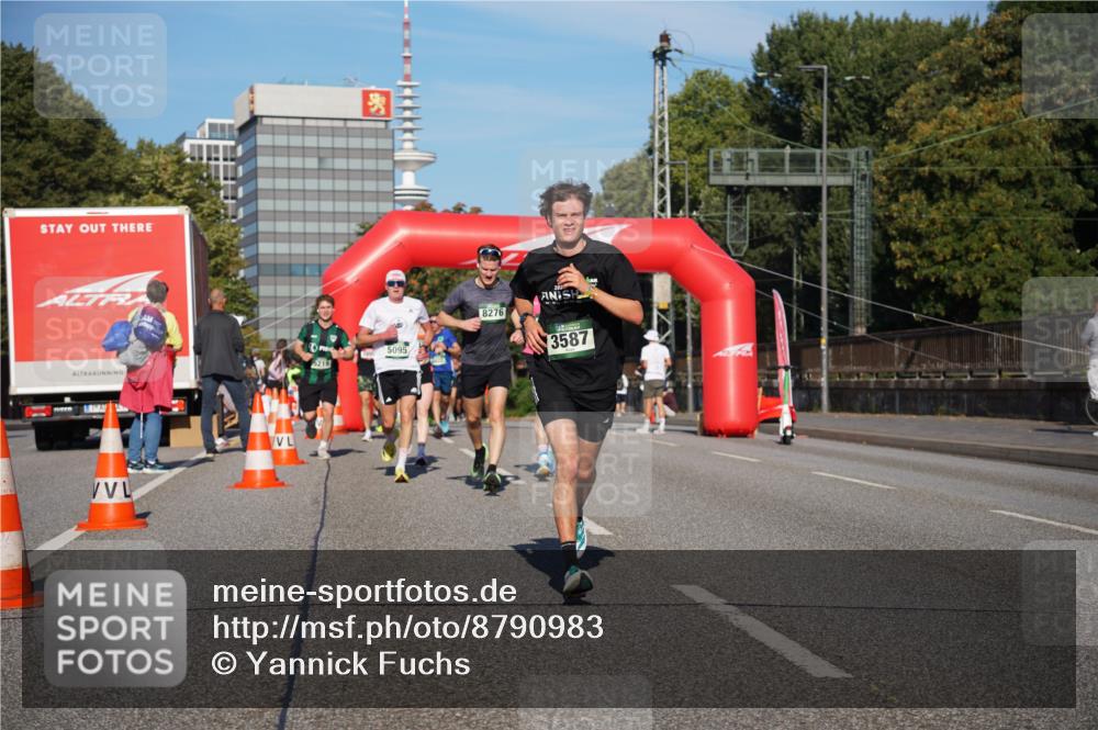07.09.2025 - BARMER Alsterlauf Yannick Fuchs http://msf.ph/oto/8790983 07.09.2025 09:41:28 Laufen 5095, 8276, 3587 meine-sportfotos.de