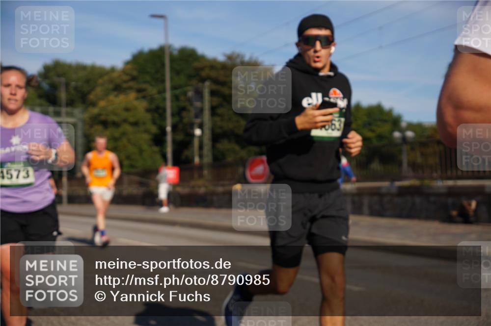 07.09.2025 - BARMER Alsterlauf Yannick Fuchs http://msf.ph/oto/8790985 07.09.2025 09:43:28 Laufen 1573, 63 meine-sportfotos.de