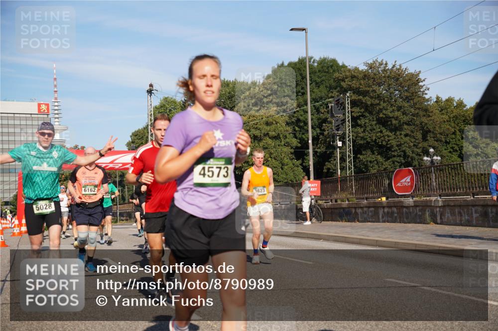 07.09.2025 - BARMER Alsterlauf Yannick Fuchs http://msf.ph/oto/8790989 07.09.2025 09:43:28 Laufen 5028, 6162, 499, 4573, 3623 meine-sportfotos.de