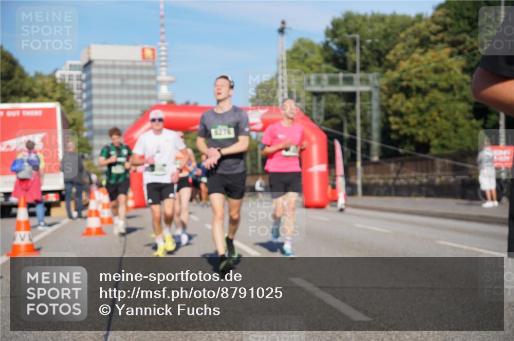 07.09.2025 - BARMER Alsterlauf Yannick Fuchs http://msf.ph/oto/8791025 07.09.2025 09:41:30 Laufen 8276 meine-sportfotos.de