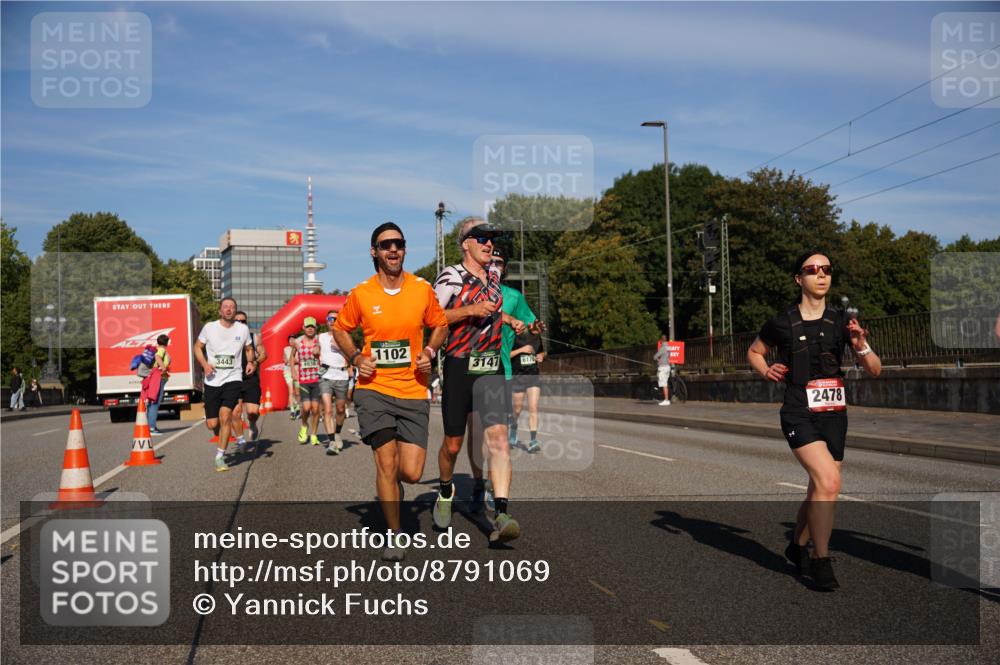 07.09.2025 - BARMER Alsterlauf Yannick Fuchs http://msf.ph/oto/8791069 07.09.2025 09:43:32 Laufen 3443, 1102, 4936, 3147, 6176, 2478 meine-sportfotos.de