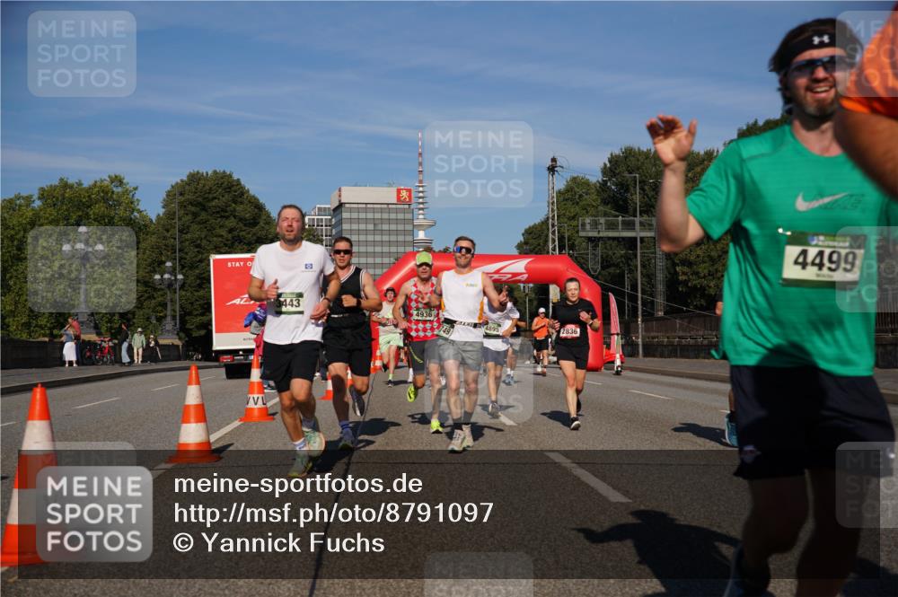07.09.2025 - BARMER Alsterlauf Yannick Fuchs http://msf.ph/oto/8791097 07.09.2025 09:43:33 Laufen 3443, 4936, 4895, 2836, 4499 meine-sportfotos.de