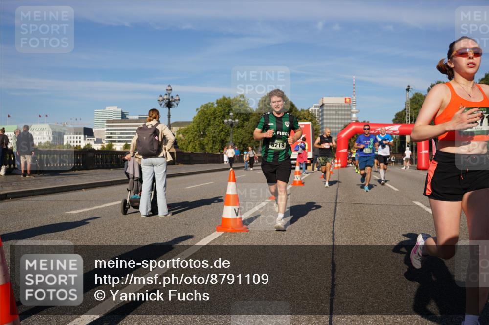 07.09.2025 - BARMER Alsterlauf Yannick Fuchs http://msf.ph/oto/8791109 07.09.2025 09:41:34 Laufen 5219, 8422, 71 meine-sportfotos.de