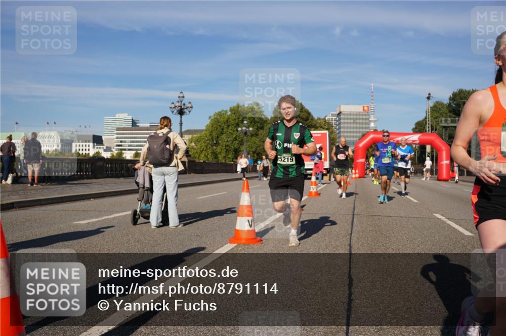 07.09.2025 - BARMER Alsterlauf Yannick Fuchs http://msf.ph/oto/8791114 07.09.2025 09:41:34 Laufen 5219 meine-sportfotos.de