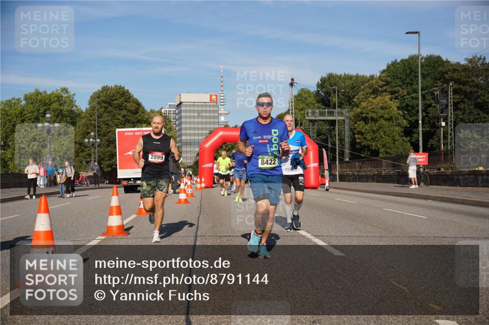 07.09.2025 - BARMER Alsterlauf Yannick Fuchs http://msf.ph/oto/8791144 07.09.2025 09:41:35 Laufen 2899, 8422 meine-sportfotos.de
