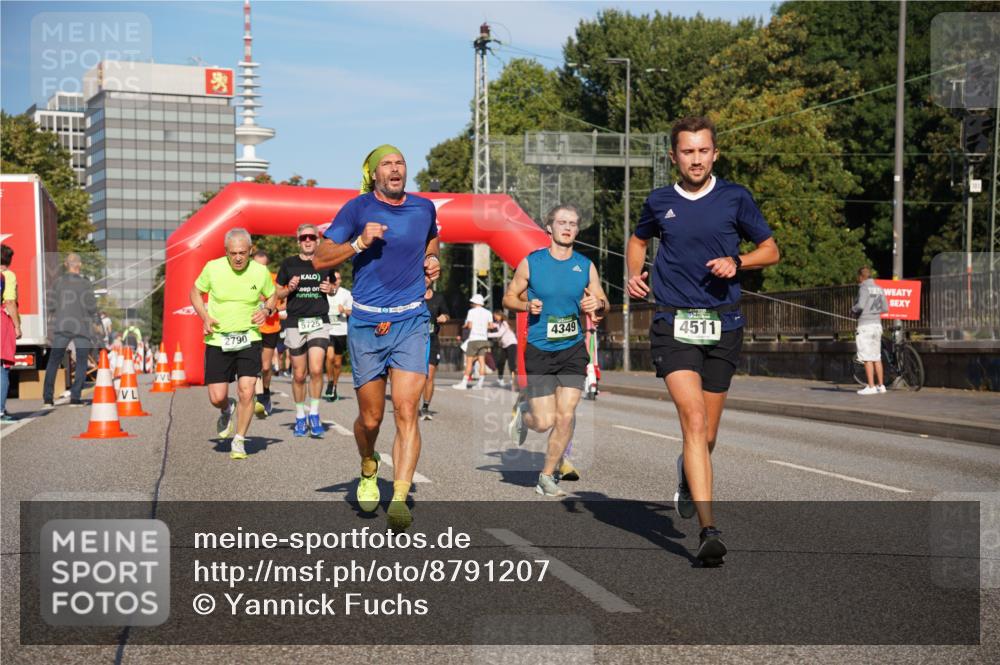 07.09.2025 - BARMER Alsterlauf Yannick Fuchs http://msf.ph/oto/8791207 07.09.2025 09:41:38 Laufen 2790, 5725, 4349, 4511 meine-sportfotos.de