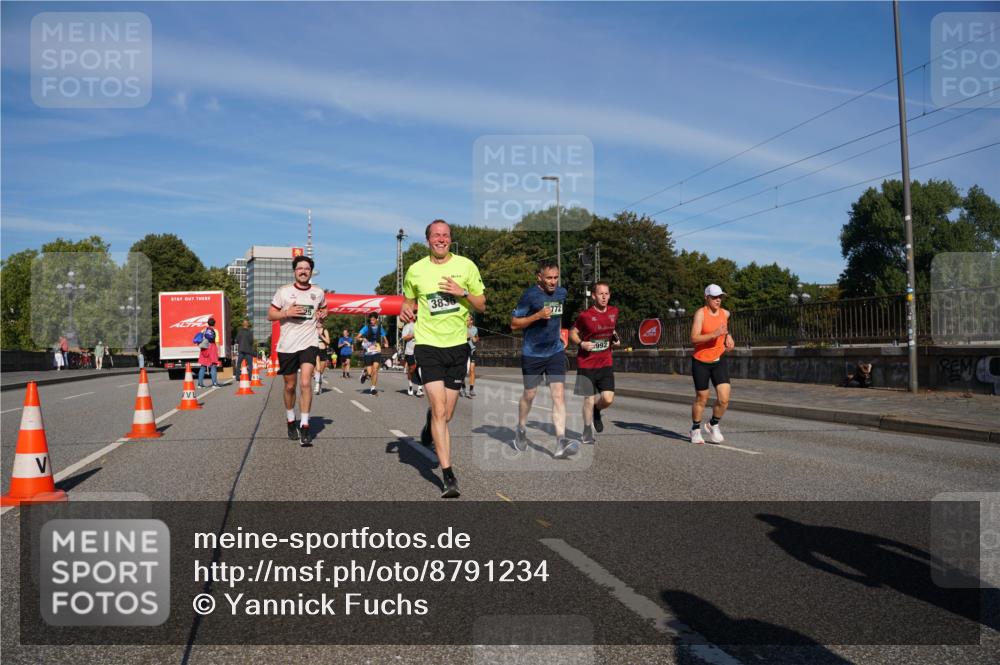 07.09.2025 - BARMER Alsterlauf Yannick Fuchs http://msf.ph/oto/8791234 07.09.2025 09:43:40 Laufen 383, 772, 992 meine-sportfotos.de
