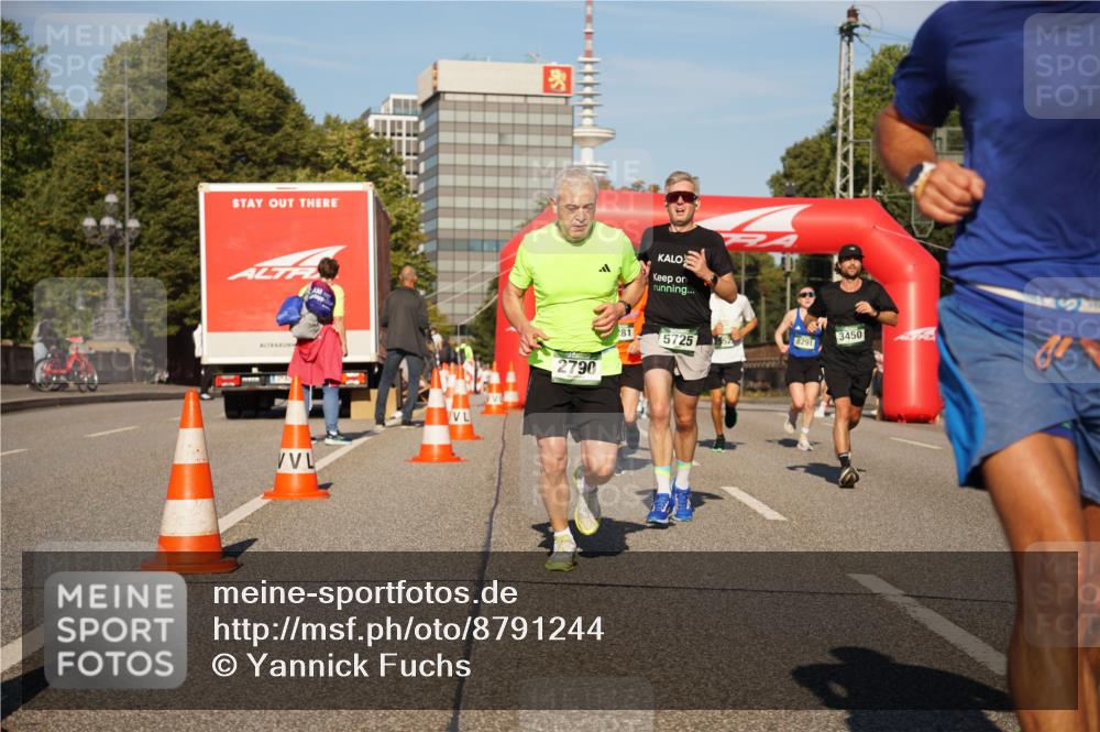07.09.2025 - BARMER Alsterlauf Yannick Fuchs http://msf.ph/oto/8791244 07.09.2025 09:41:39 Laufen 2790, 81, 5725, 3450, 8291 meine-sportfotos.de