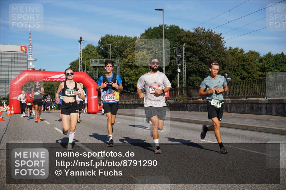 07.09.2025 - BARMER Alsterlauf Yannick Fuchs http://msf.ph/oto/8791290 07.09.2025 09:43:43 Laufen 3812, 3059, 3255, 5661 meine-sportfotos.de