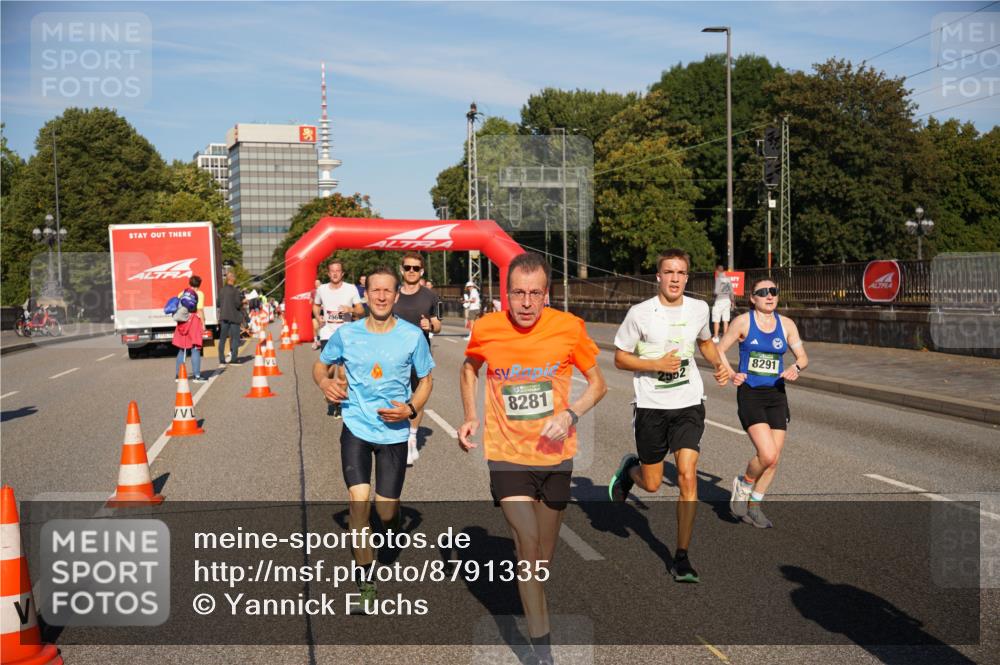 07.09.2025 - BARMER Alsterlauf Yannick Fuchs http://msf.ph/oto/8791335 07.09.2025 09:41:43 Laufen 8281, 8291 meine-sportfotos.de
