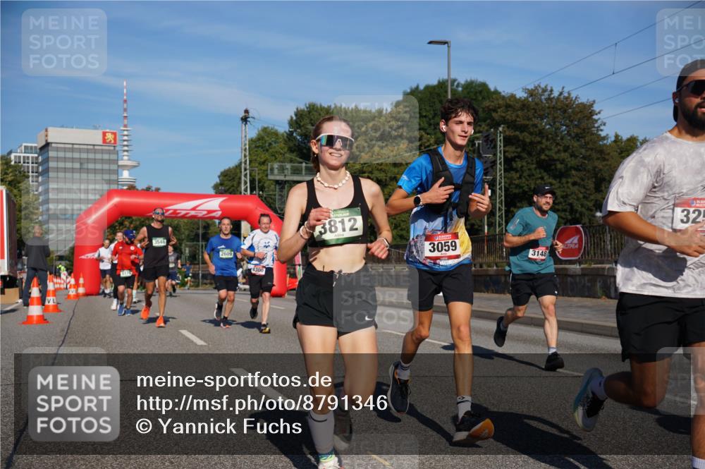 07.09.2025 - BARMER Alsterlauf Yannick Fuchs http://msf.ph/oto/8791346 07.09.2025 09:43:44 Laufen 3546, 2609, 4300, 3812, 3059, 3148, 325 meine-sportfotos.de