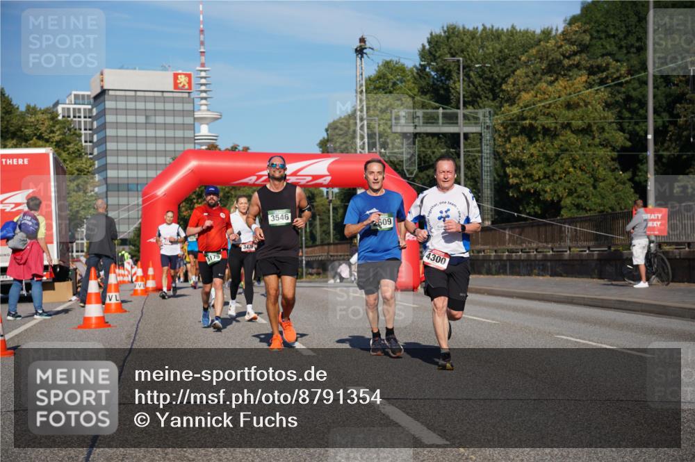 07.09.2025 - BARMER Alsterlauf Yannick Fuchs http://msf.ph/oto/8791354 07.09.2025 09:43:45 Laufen 3476, 5179, 3546, 2609, 4300 meine-sportfotos.de