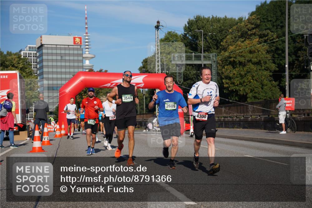 07.09.2025 - BARMER Alsterlauf Yannick Fuchs http://msf.ph/oto/8791366 07.09.2025 09:43:45 Laufen 5179, 3476, 3546, 2609, 4300 meine-sportfotos.de
