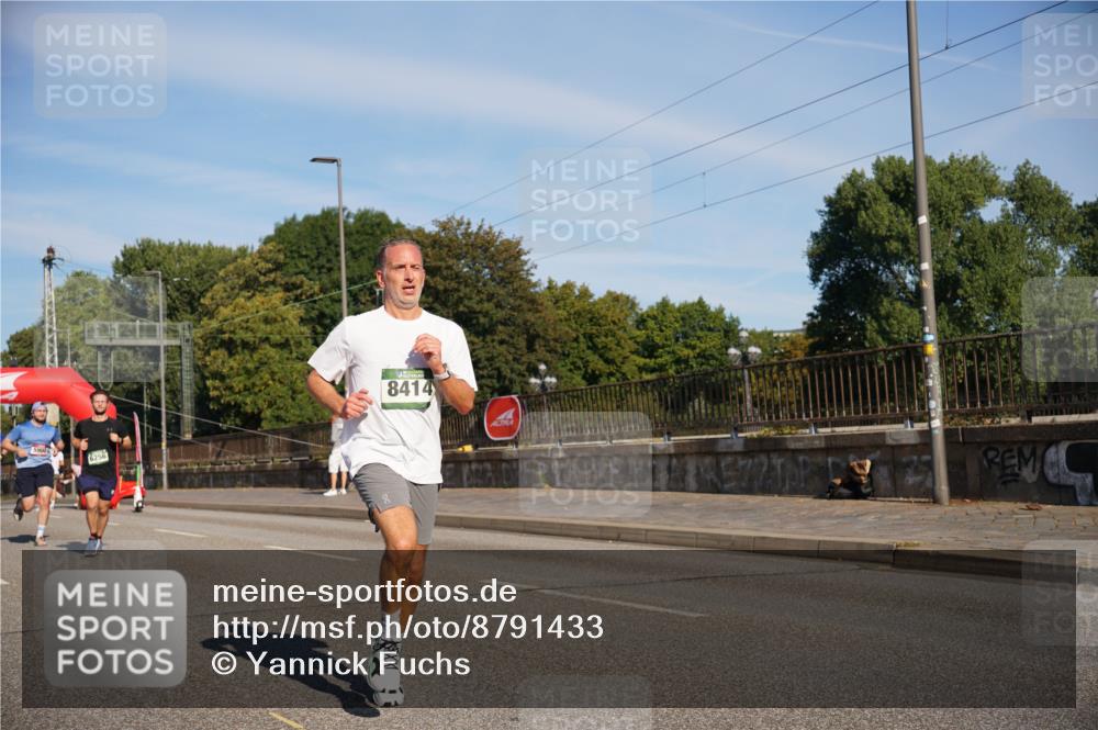 07.09.2025 - BARMER Alsterlauf Yannick Fuchs http://msf.ph/oto/8791433 07.09.2025 09:41:47 Laufen 6256, 8414 meine-sportfotos.de