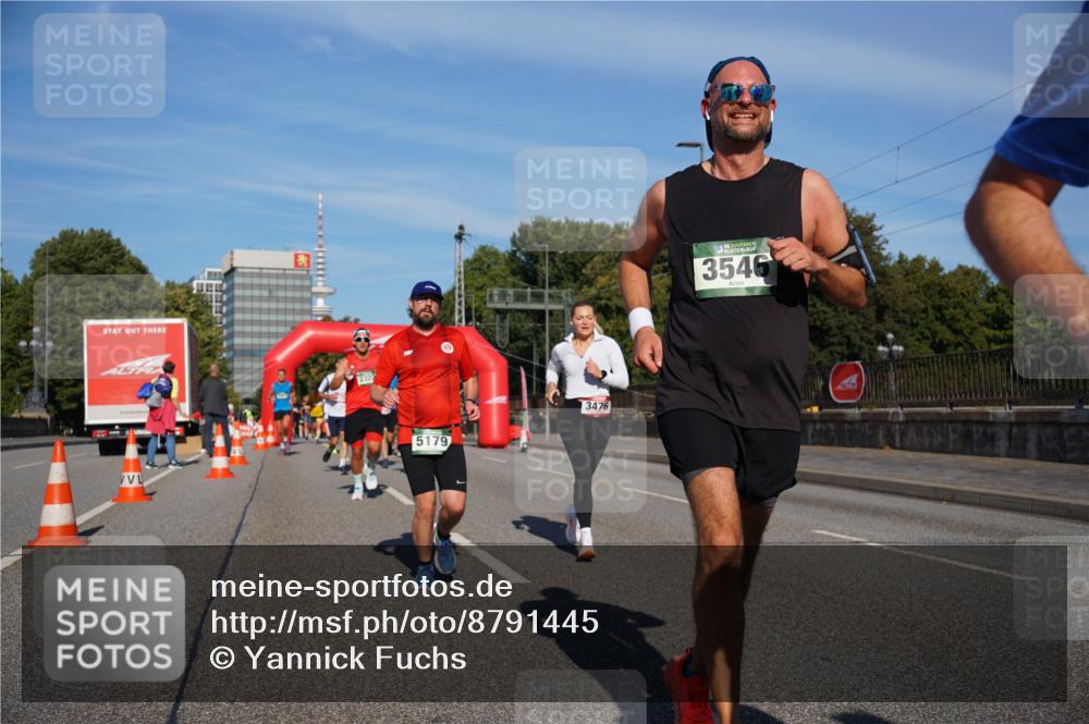 07.09.2025 - BARMER Alsterlauf Yannick Fuchs http://msf.ph/oto/8791445 07.09.2025 09:43:48 Laufen 232, 5179, 3476, 36, 3546 meine-sportfotos.de