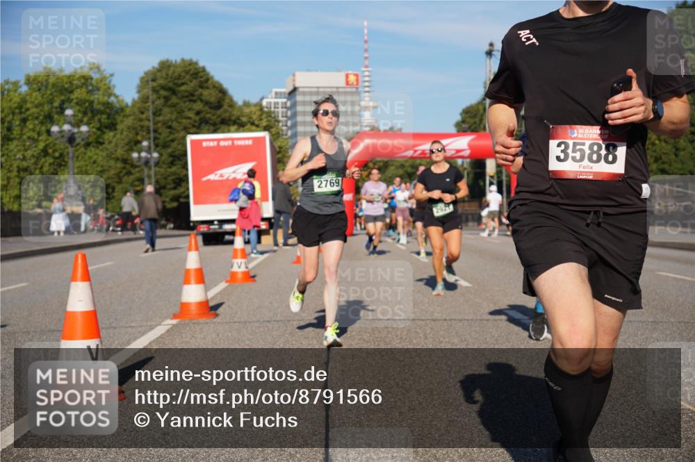 07.09.2025 - BARMER Alsterlauf Yannick Fuchs http://msf.ph/oto/8791566 07.09.2025 09:41:53 Laufen 2769, 2921, 36, 3588 meine-sportfotos.de