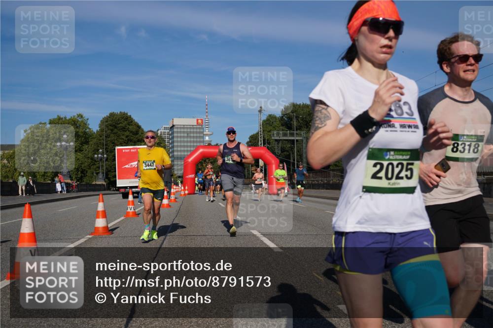 07.09.2025 - BARMER Alsterlauf Yannick Fuchs http://msf.ph/oto/8791573 07.09.2025 09:43:56 Laufen 3447, 83, 2025, 8318 meine-sportfotos.de