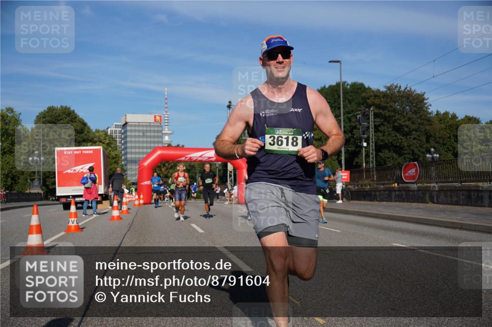 07.09.2025 - BARMER Alsterlauf Yannick Fuchs http://msf.ph/oto/8791604 07.09.2025 09:43:58 Laufen 7001, 136, 3618 meine-sportfotos.de