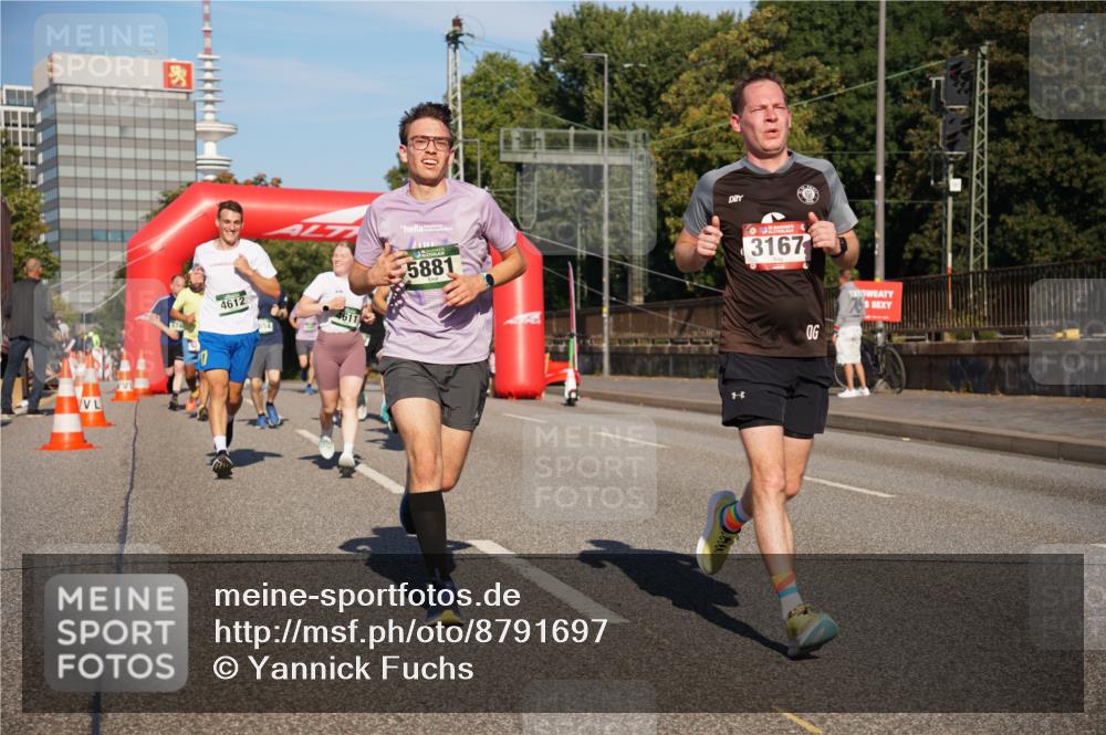 07.09.2025 - BARMER Alsterlauf Yannick Fuchs http://msf.ph/oto/8791697 07.09.2025 09:41:57 Laufen 4612, 611, 10, 5881, 3167 meine-sportfotos.de