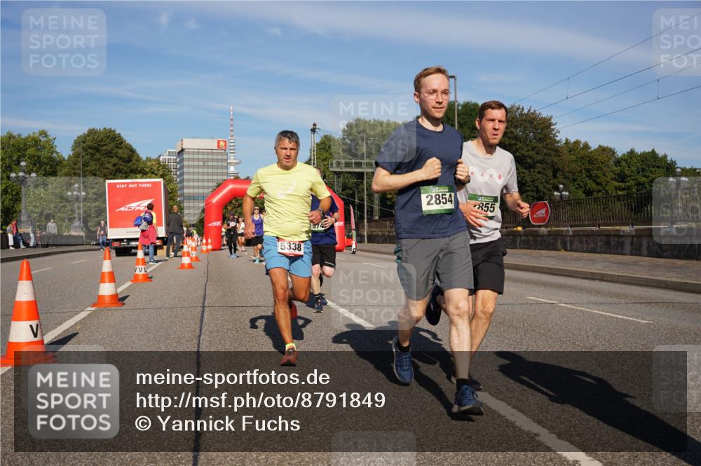 07.09.2025 - BARMER Alsterlauf Yannick Fuchs http://msf.ph/oto/8791849 07.09.2025 09:42:02 Laufen 5338, 1574, 2854, 855 meine-sportfotos.de