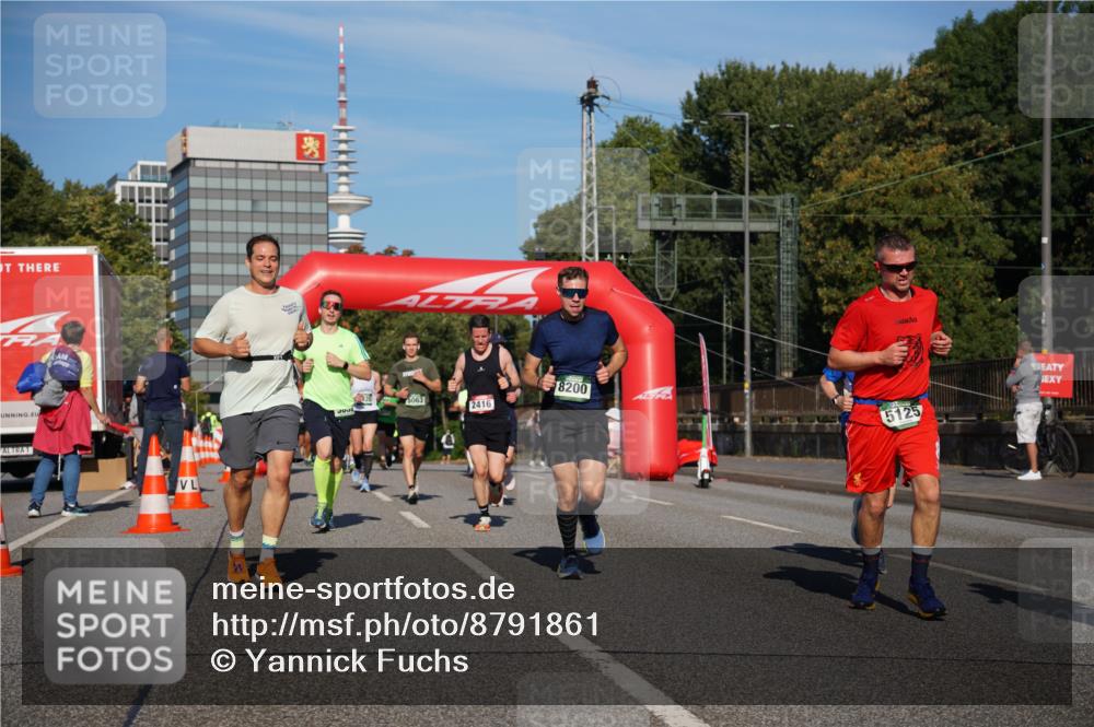 07.09.2025 - BARMER Alsterlauf Yannick Fuchs http://msf.ph/oto/8791861 07.09.2025 09:44:09 Laufen 5063, 2416, 8200, 5125 meine-sportfotos.de
