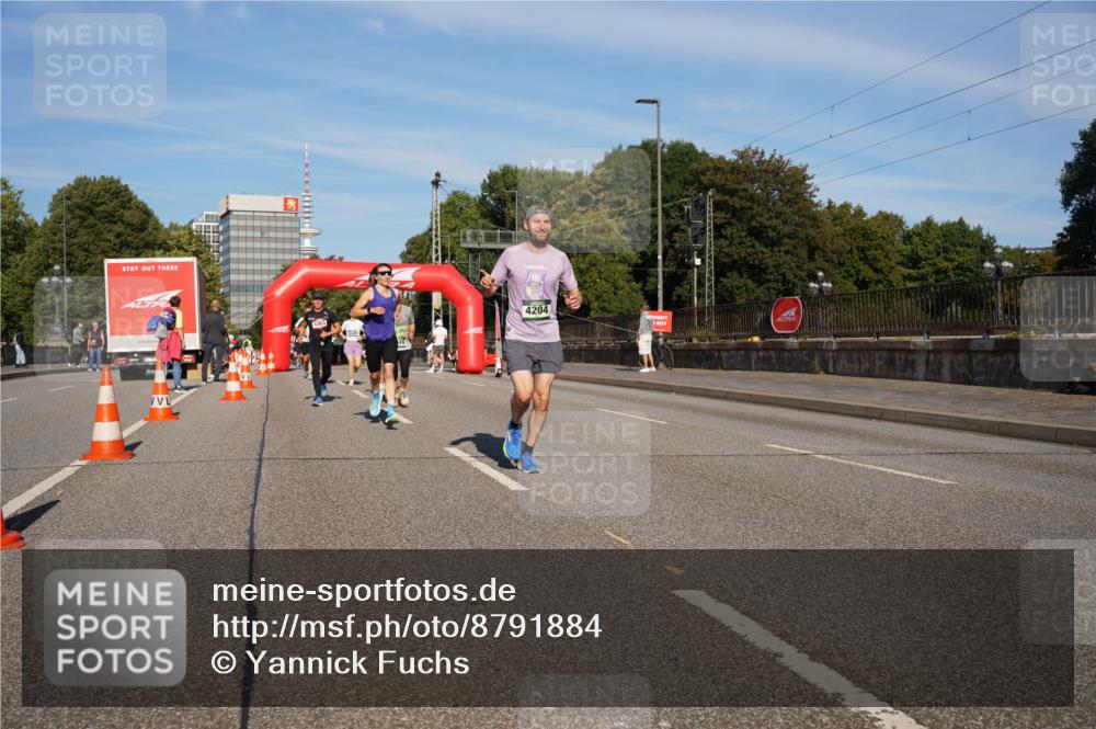 07.09.2025 - BARMER Alsterlauf Yannick Fuchs http://msf.ph/oto/8791884 07.09.2025 09:42:04 Laufen 4204 meine-sportfotos.de